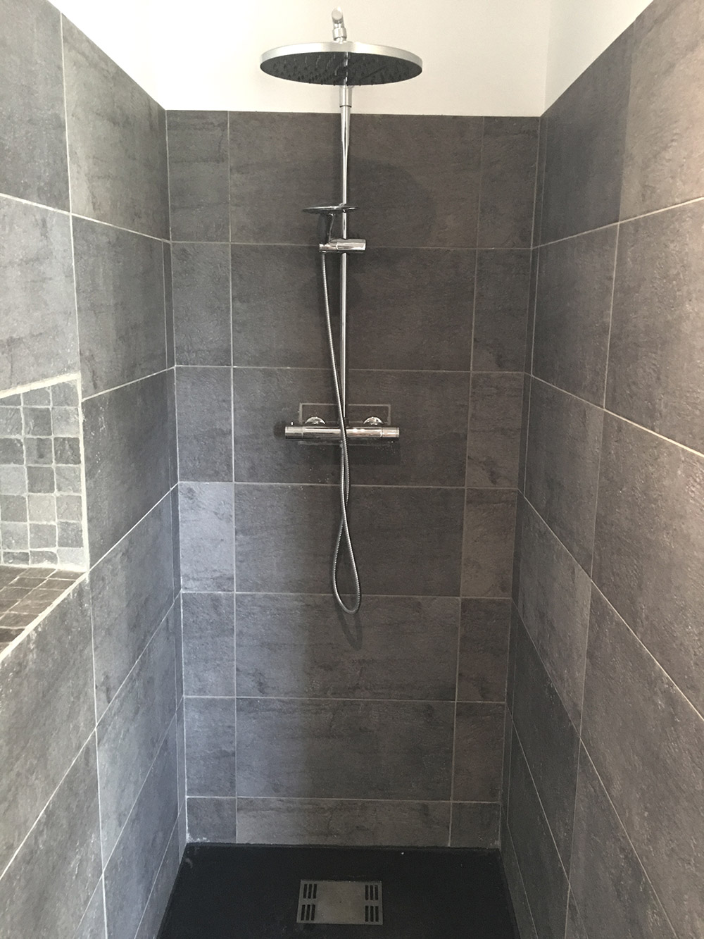 Chambre-Suspendue-La-Datcha-Delicatessen-2